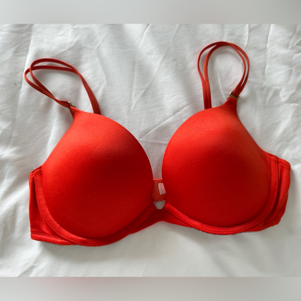 Victoria’s Secret Very Sexy push up bra orange size 34C Great Condition